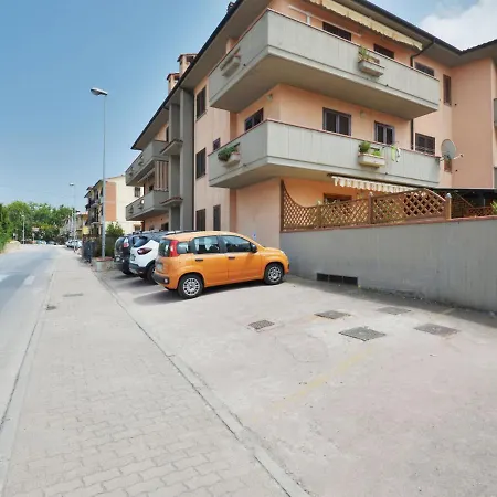 Locazione Turistica Casa Gabriella 阿祖罗港