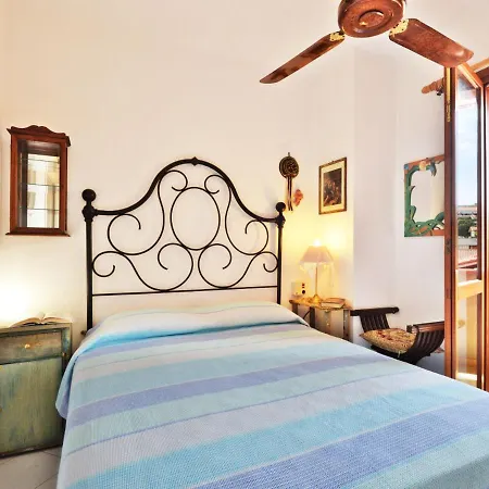 Locazione Turistica Casa Gabriella * 阿祖罗港
